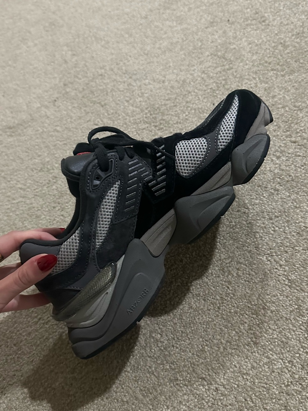 New Balance Women’s Black and Gray Chunky Runner
